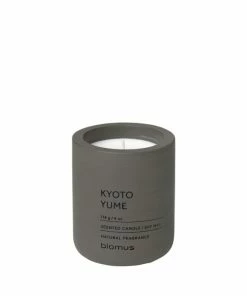 Blomus FRAGA Duftkerze Kyoto Yume - Tarmac -
