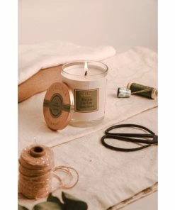 Collines De Provence Couture Leinenstola Duftkerze - 5 Collines De Provence Couture Leinenstola Duftkerze - -Culti Shop unnamed file 692